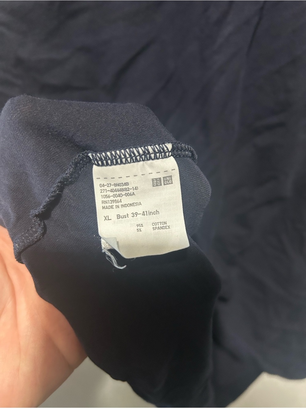 Uniqlo Black Tank Top with Built-In Bra Size XL - Picture 5 of 5